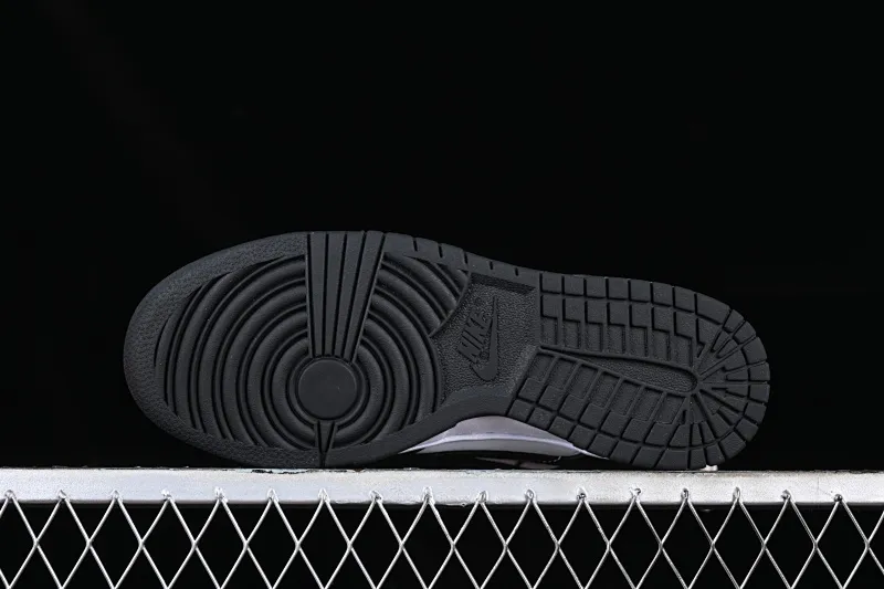 All categories Nk SB Dunk series Nk SB Dunk Low low-top sneakers CS version Nk Dunk Low "Panda" black and white panda customized version of deconstructed strap casual sneakers CW1590-100
